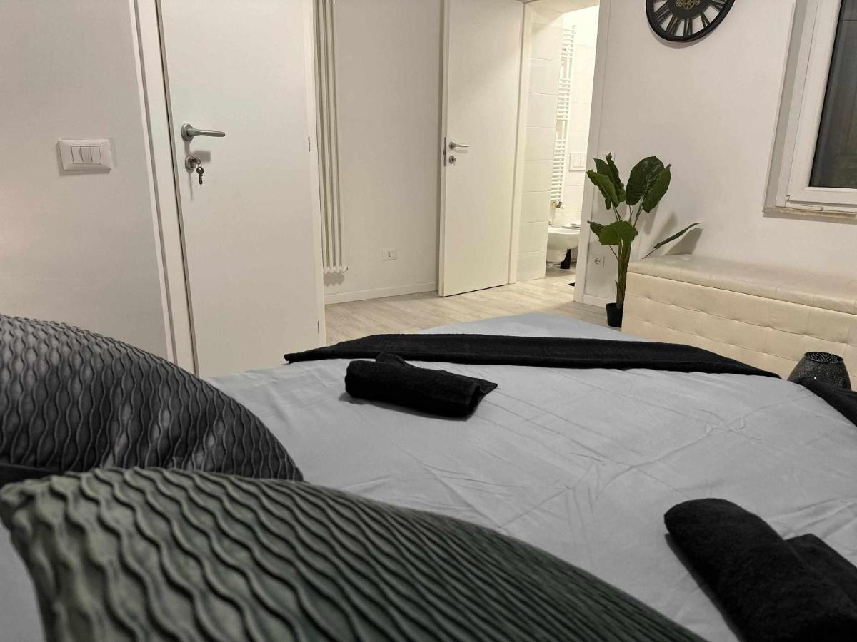 Destiny Home 3 Verona Borgo Roma Esterno foto
